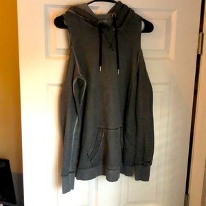 Cut out shoulder hoodie/ grey